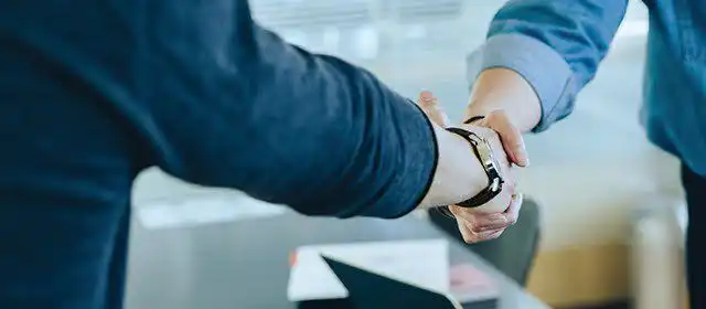 Negotiating with project stakeholders